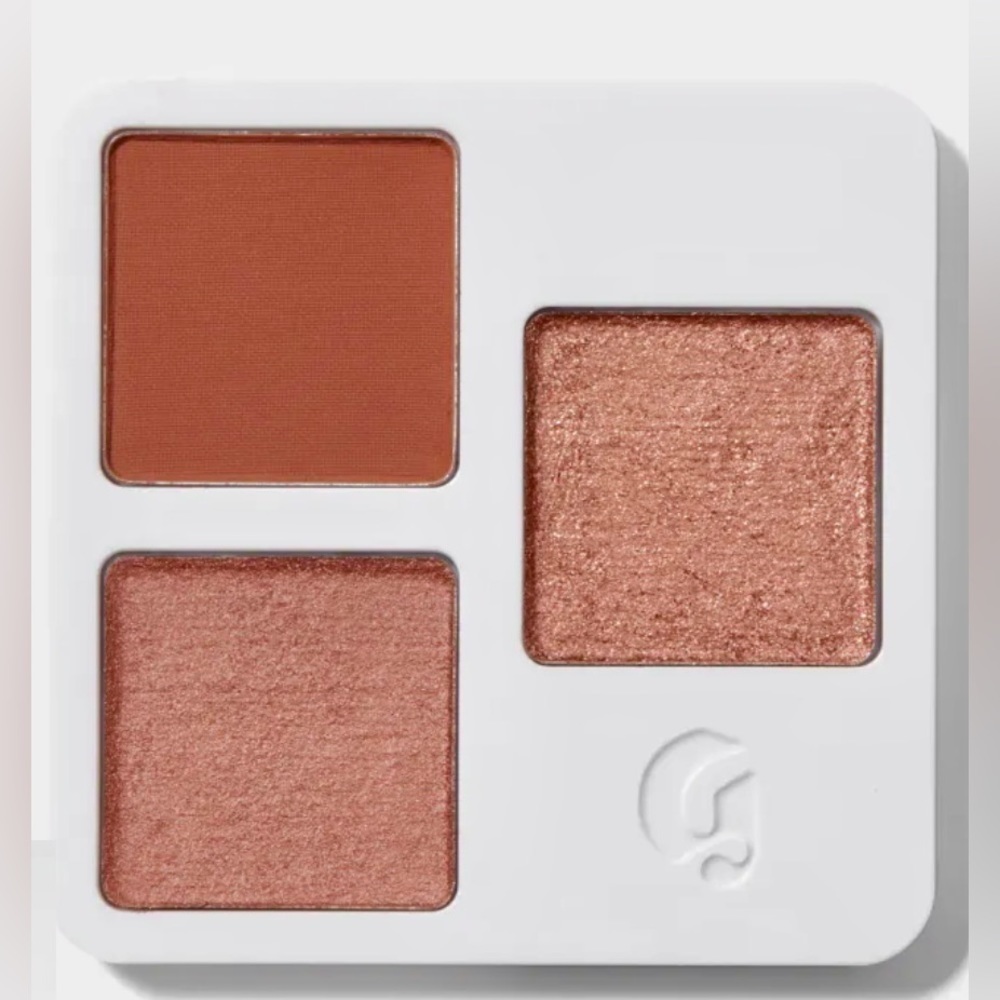 🆕Glossier - Monochromes essential eyeshadow trio in Clay